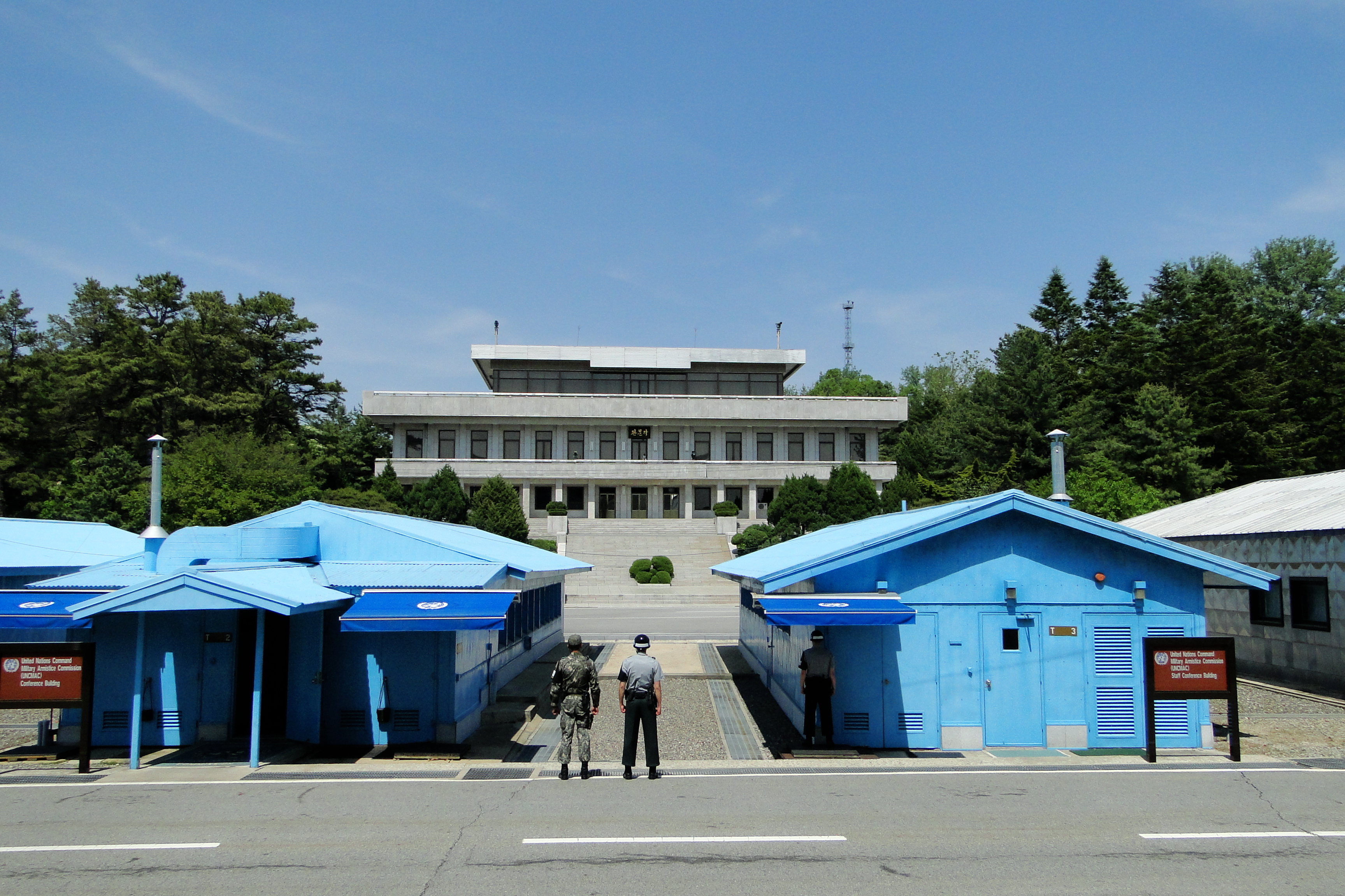 Wir haben PSY live gesehen und waren in Nordkorea … (16.-22.05.2016)